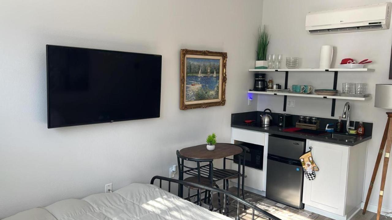 Appartement Lovely Hollywood *